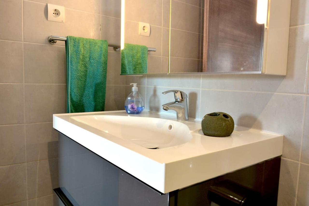 Apartamento En Blanes Con Piscina Y Parking Lägenhet Exteriör bild
